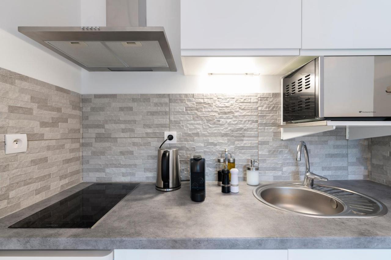 Appartement 2 Pieces Au Calme Proche Martinez Avec Parking Prive Cannes Buitenkant foto