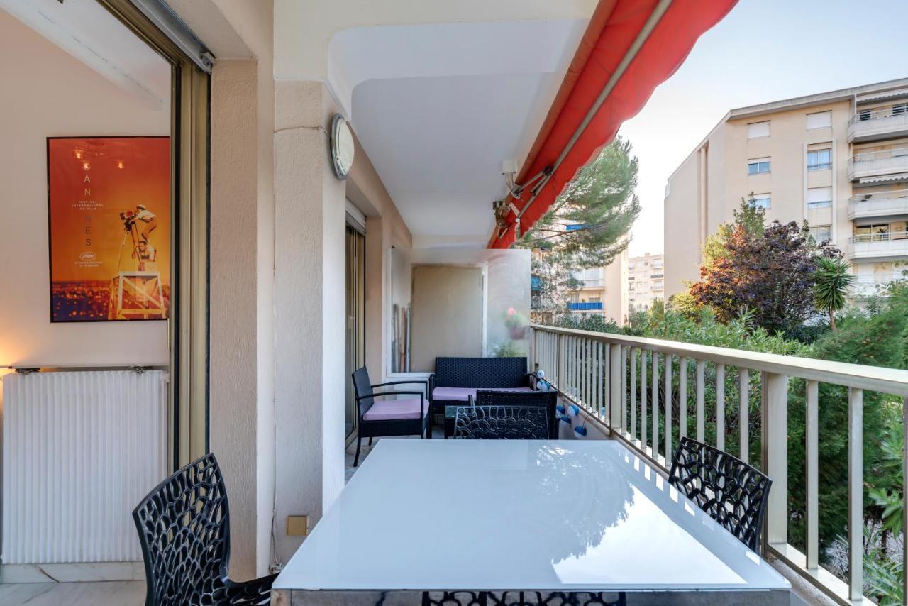 Appartement 2 Pieces Au Calme Proche Martinez Avec Parking Prive Cannes Buitenkant foto